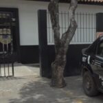 Mulher é presa após filha de nove meses ser levada para hospital morta e com marcas no corpo