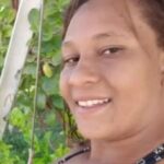 Jovem de 22 anos é morta com golpe de faca em frente a bar no norte da Bahia