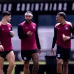 Corinthians pode ter retorno de Memphis Depay e prepara mudanças contra o Bahia no Brasileirão