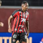 Com nova lesão na coxa, Edu desfalca o Vitória nas primeiras rodadas da Série A