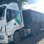 Carreta é encontrada abandonada na BA-046, em Ruy Barbosa