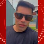 Vocalista da banda Chicabana fica ferido após carro capotar na Bahia