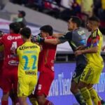 Toluca denuncia racismo contra brasileiro Helinho após confusão em jogo contra o América no Clausura