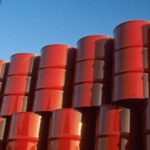Petróleo despenca mais de 4% e atinge menor valor desde março após acordo entre EUA e Irã
