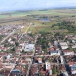Prefeitura de Lajedinho esclarece sobre uso do Fundo para contratar show de artistas